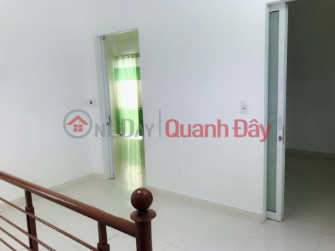 ► House in Hoang Dieu near Nguyen Van Linh, 53m2, 6m wide, 2 floors, 3 bedrooms, 3.3 billion _0