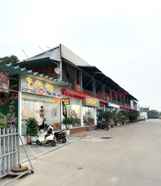 Space for rent in the center of Thuong Tin town, good business. Rental Listings