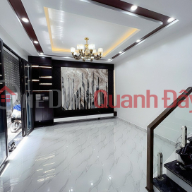 Newly built house on Hang Cu Market street, 4 floors, 4 bedrooms, shallow alley PRICE 2.42 billion _0