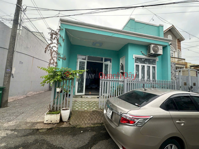 House for sale with 2 frontages, Tan Phong Ward, 5m asphalt road, only 3ty4 Sales Listings