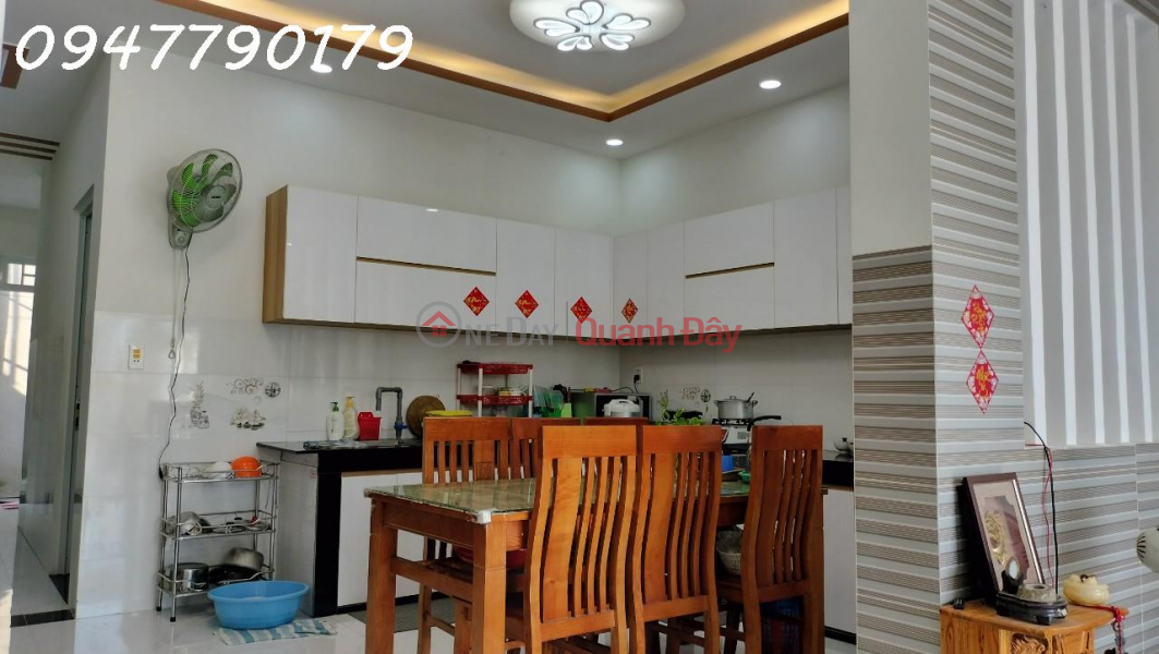 Beautiful House, Cheap Price: 3 Bedrooms, Close to School - Don't Miss Out | Vietnam, Sales | ₫ 2 Billion