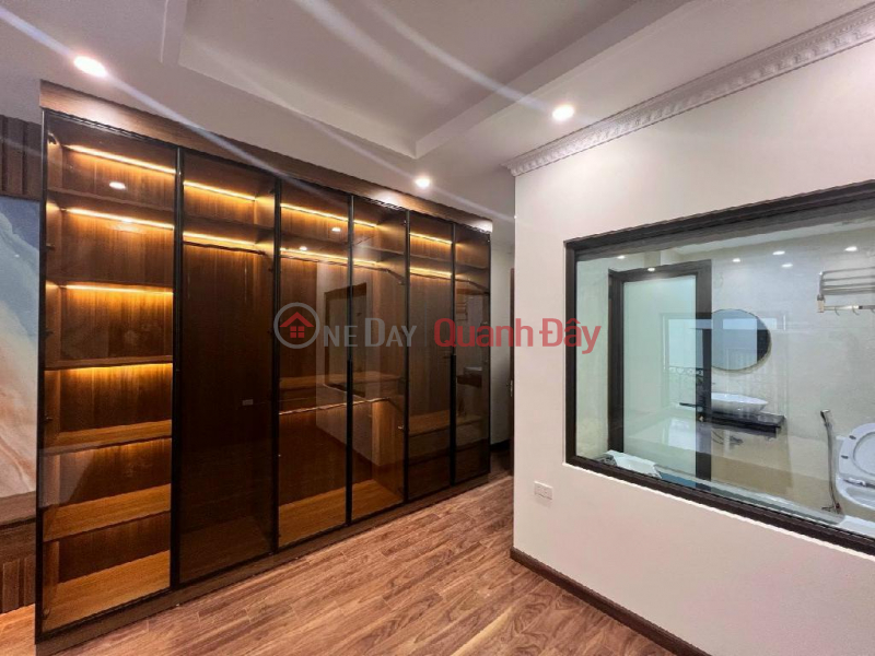 Selling a house with eight blocks of garage, three-step elevator to the ecological lake park, alley, 43m, 6 floors, price 6 billion 55 Vietnam Sales đ 6.55 Billion