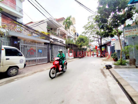 Land on Dong Tra - Cho Hang street, 90m, 4.5m wide, Price 6.75 billion, extremely rare _0