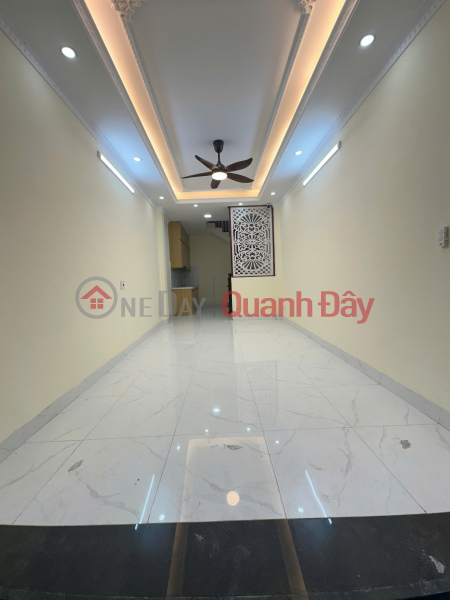 Bán nhà ngõ Bát Khối, Long Biên. 32m2 x 5T, 3PN, SĐCC, 6.4 tỷ. LH: 0976766363 Niêm yết bán