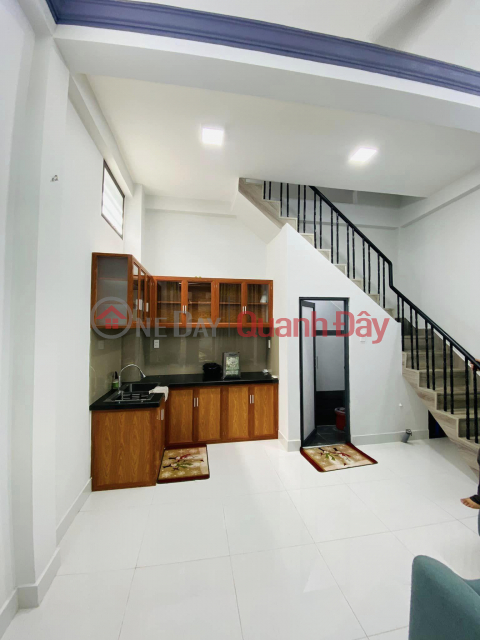 FOR 3 BILLION, YOU CAN NOW HAVE A BEAUTIFUL HOUSE ON NGUYEN TRUNG TUYEN STREET, 3 FLOORS, 2 BEDROOM. _0