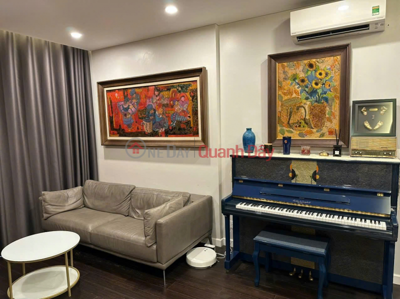 Property Search Vietnam | OneDay | Residential | Sales Listings | HOT DEAL: 2-bedroom apartment, 77m2, Vinhomes D'Capitale, Tower C6, mid-floor, stunning city view, price 8.8 billion VND.