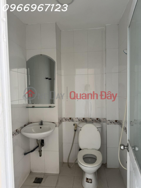 đ 12.8 Billion Super product 5-storey house on Phan Dinh Phung frontage, Phu Nhuan District, area 37.6m2, price 12.8 billion