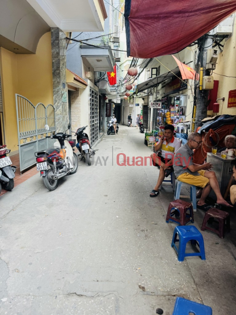 Lệnh Cư 5 tầng siêu hieemsgaanf mặt phố, mt rộng, thoáng _0