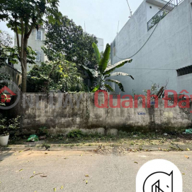 Land for sale in Ngoc Thuy Long Bien, sidewalk, cars can avoid, near the market, area 110m wide, frontage 6m, 20 billion _0