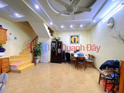 Nhà đẹp ngõ thoáng, phố nguyễn Lương Bằng, Đống Đa, Sổ Đỏ Chót 50m2, 5 Tầng, Nhỉnh 6 Tỷ. _0