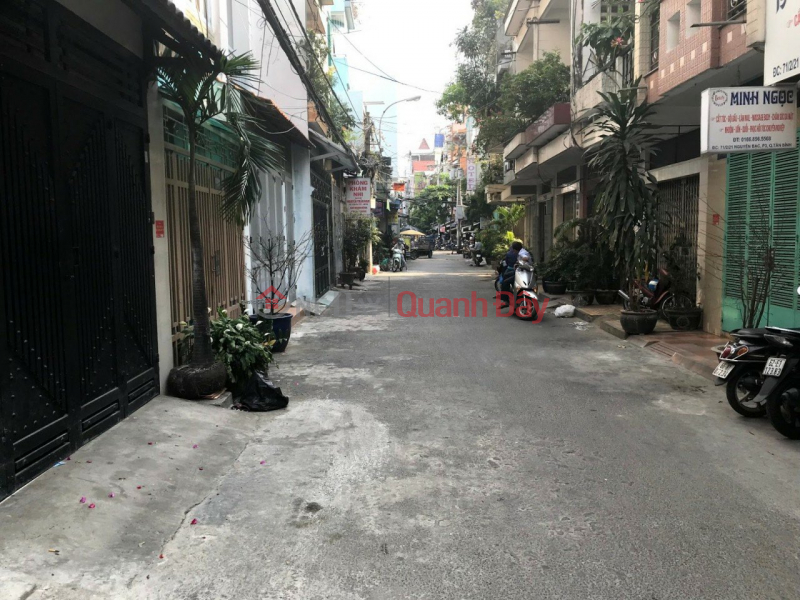 đ 12 Million/ month, HOUSE NEAR PHAM VAN HAI MARKET, 3.5x11m, 2 BEDROOM