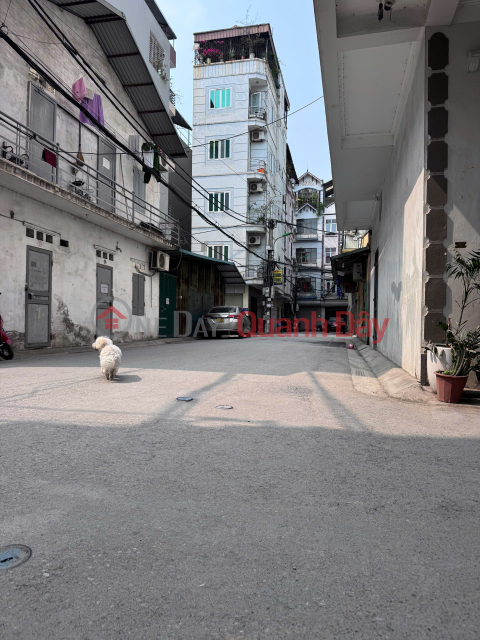 QUICK! LOT, SIDEWALK FOR CARS, 2 OPEN, 2 ALLEY FRONTS 60x6 FLOORS, FRONTAGE=5m, price slightly over 14 billion _0