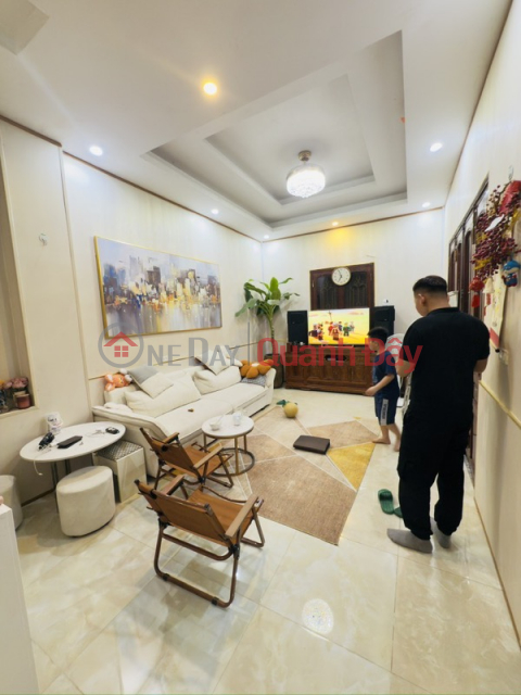 Nguyễn Trãi, siêu phẩm, mặt tiền rộng, nhà đẹp, cách phố vài chục M _0