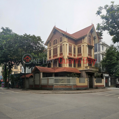 House for rent, Nguyen Khanh Toan, Nguyen Van Huyen; 123m2* 4 floors - 39 million VND _0