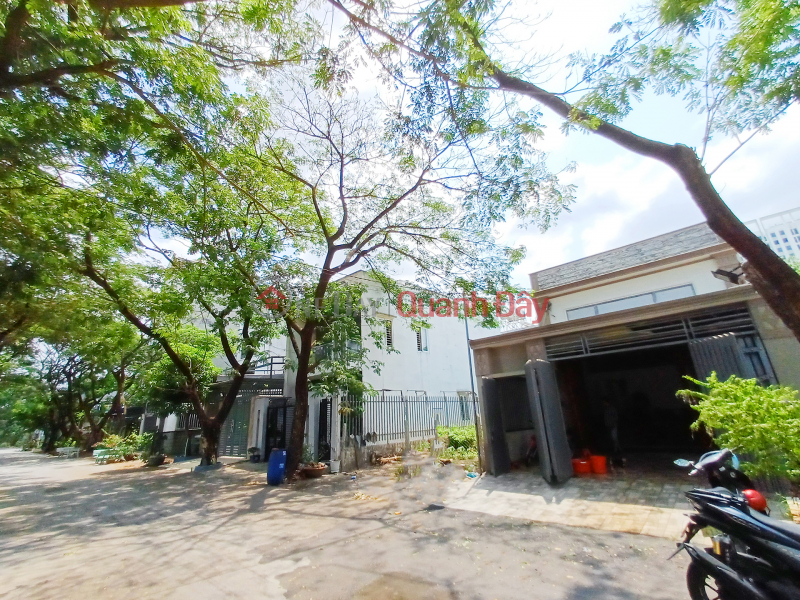đ 3.4 Billion | House for sale adjacent to Binh Chieu, Thu Duc, 2 floors, area: 150m2, width 6m, car sleeping in the house, price 3.4 billion.