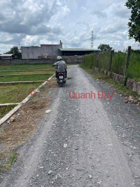 OWNER FOR URGENT SELLING Full Land Lot 111m2 Right in Hau Nghia Town Center _0