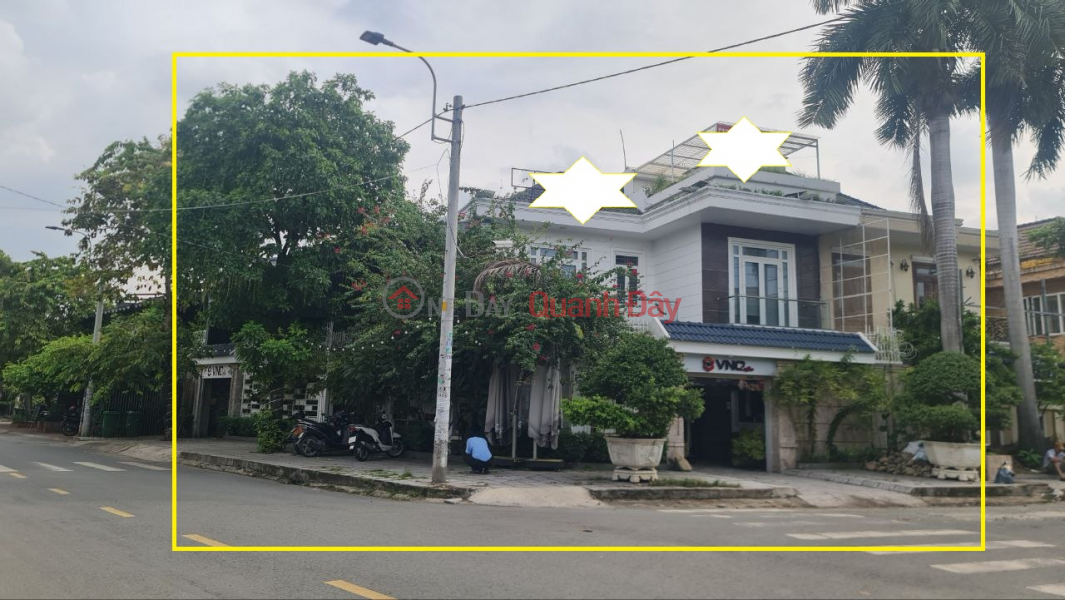 EXTREMELY RARE - Villa for rent with 2 FRONTAGES on Nguyen Huu Dat Street, 360m2 - WIDTH 18M Rental Listings