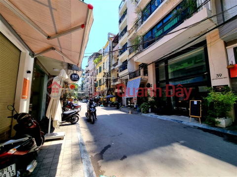 House for sale on Nguyen Khac Hieu Street, Ba Dinh District. 82m Approximately 32 Billion. Commitment to Real Photos Accurate Description. Owner Thien _0