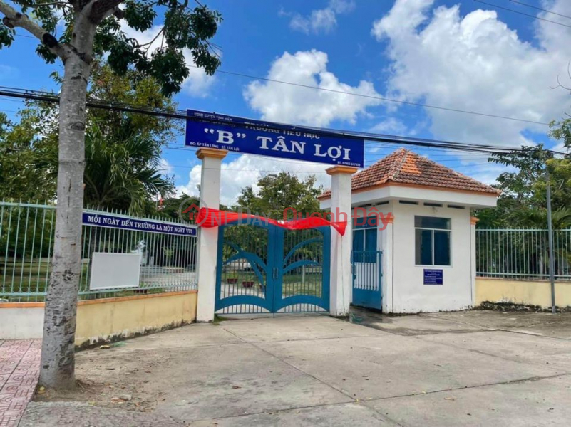 Background of Tan Loi Market Residential Area, Tinh Bien Sales Listings