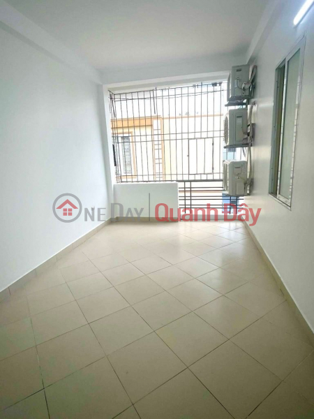 | Please Select | Residential | Sales Listings đ 8.1 Billion