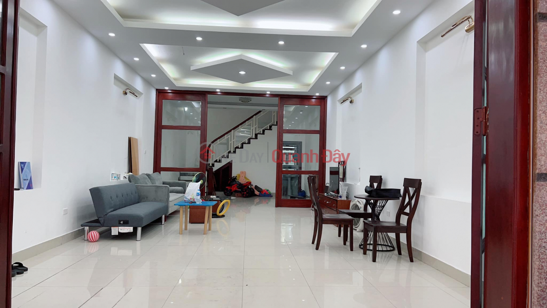 GENUINE SELLING HOUSE NGUYEN VAN CU STREET, BO DE, LONG BIEN Area 75 M2, 5 floors, M t 5.5. price more than 8 BILLION Sales Listings