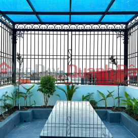 URGENT. LOT FOR SIDEWALK, CAU DIEN, TAI NGUYEN UNIVERSITY, AREA=60Mx6 FLOORS, FRONTAGE=4M, 13 TY, ELEVATOR, OPEN FLOOR, BUSINESS _0