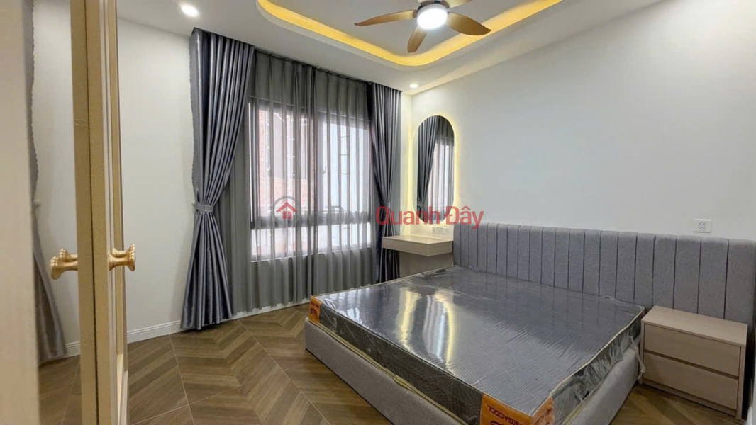 đ 10.7 Billion Stunning new 4-story house with elevator, fully furnished, 6 bedrooms, parking space, near Le Van Viet street.