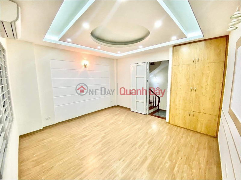 đ 4.3 Billion House for sale in Tay Ho Xuan La with 5m car lane in front of the door, price only 4.x billion (negotiable)