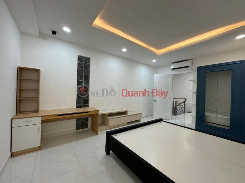 BAY HIEN INTERSECTION - BOTH RESIDENTIAL AND BUSINESS - Area 20M2 - 3 FLOORS - CAR ALley. Sales Listings