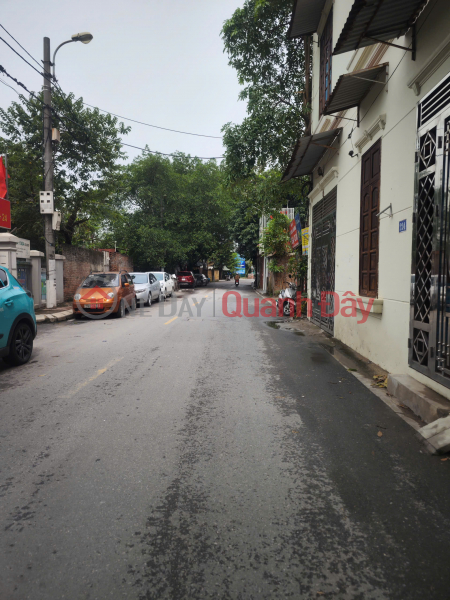 RARE! CORNER HOUSE IN PHU VIEN - CAR ACCESS - SIDEWALK - RED RIVER VIEW - GREAT BUSINESS! Sales Listings