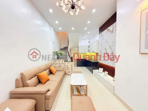 lạc long quân 35m x5 tầng 8,75 tỷ gần hồ,30m ô tô tránh,ngõ ba gác thông,nở hậu _0