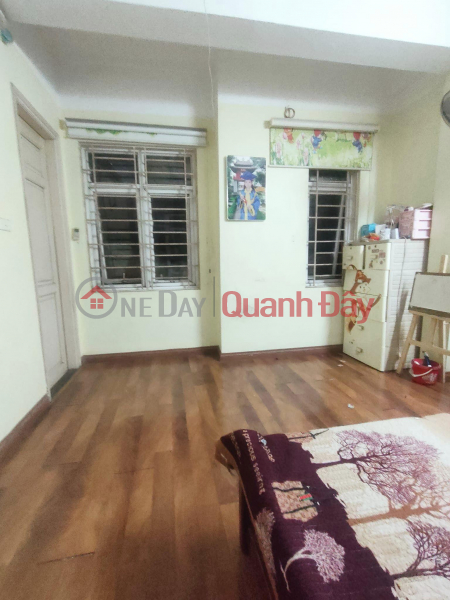 Reduce 300 million times to sell the owner's house in Nguyen Viet Xuan lane 40m2 for a car to enter a 5-storey house, selling price 5 billion 5 Sales Listings