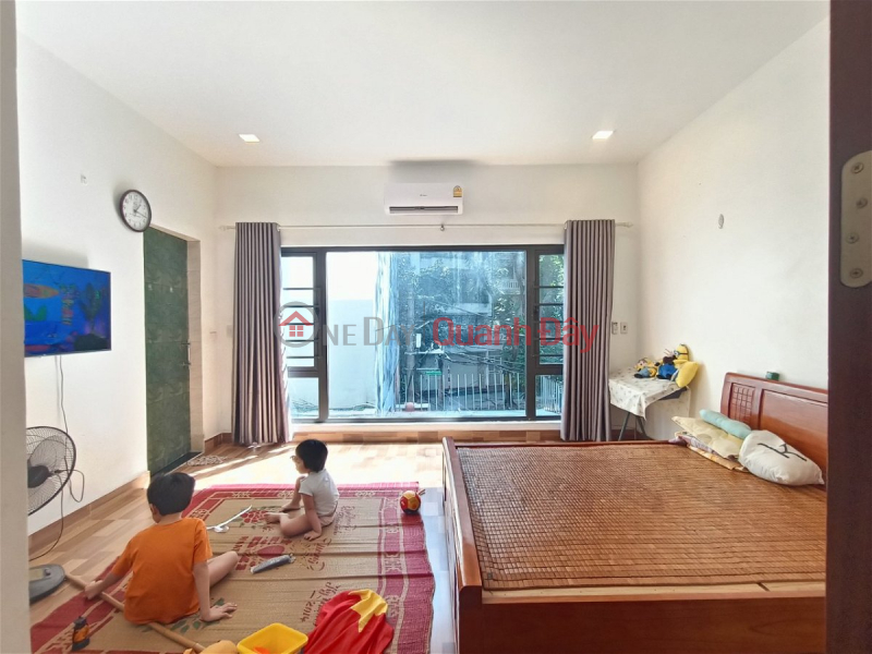 ₫ 15.7 Billion, Townhouse for sale La Thanh Quan Dong Da. 89m Built 5 Storeys Approximately 15 Billion. Commitment to Real Photos Accurate Description. Owner For Sale