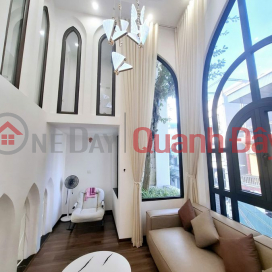 Beautiful house, fully furnished, parking available. Located on Trạm Street, 34m2 x 6 floors, 10.5 billion VND. Long Biên, Hanoi. _0