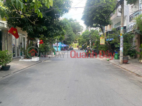 BÁN NHÀ QUẬN TÂN PHÚ, GẦN KÊNH TÂN HOÁ, 30M2, HẺM XE HƠI, NHỈNH 4 TỶ _0