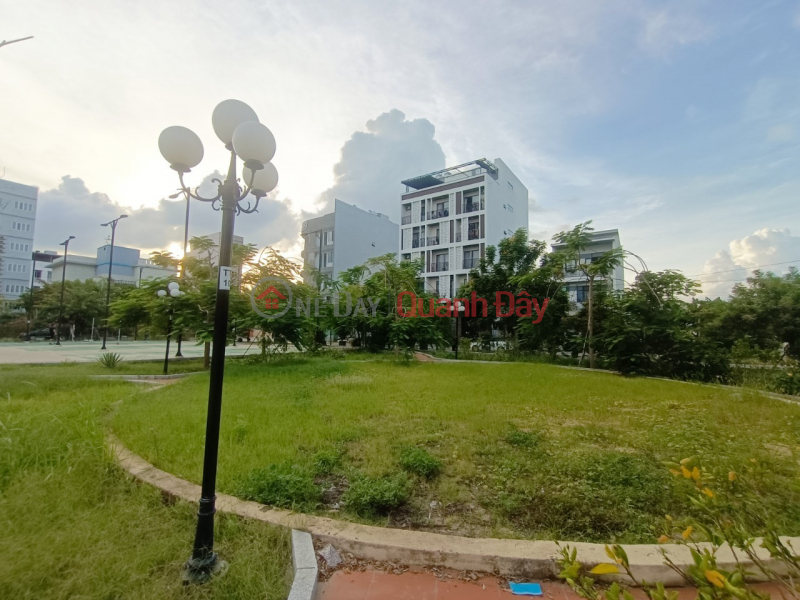 For sale 7-storey apartment building in front of Khue My Dong, Ngu Hanh Son District Price only 11.9 billion VND Sales Listings