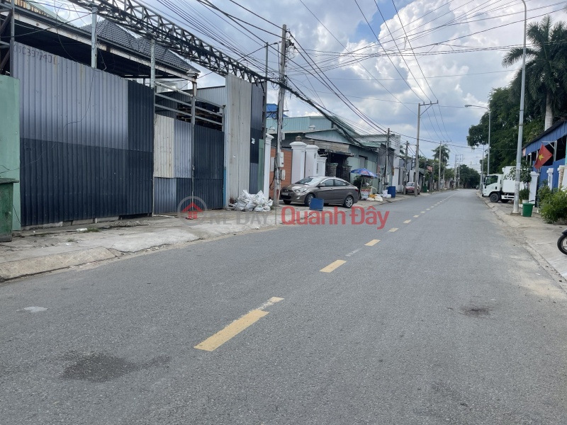 Land 204m2 at Lai Thieu 105 price 2.8 billion, 60m2 residential land, car road Sales Listings