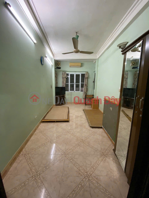 Cho thuê nhà ngõ Đại Cồ Việt 35m² x 4 tầng, 3PN, 2 vệ sinh, giá 10 triệu _0