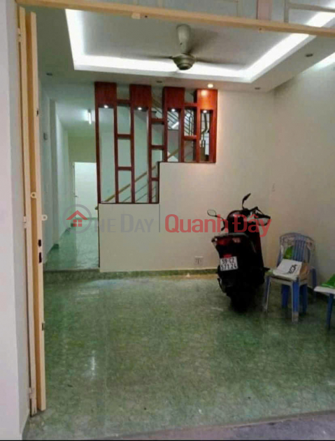 OWNER FOR RENT WHOLE HOUSE IN DISTRICT 7 - GOOD PRICE ONLY 12 MILLION\/MONTH _0