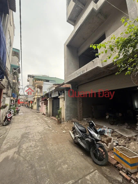 SIÊU PHẨM 6 TẦNG THANG MÁY-KINH DOANH- Ô TÔ NGỦ TRONG NHÀ Phố Ngô Gia Tự-Long Biên 108m2 X 22.3 Tỷ. Niêm yết bán