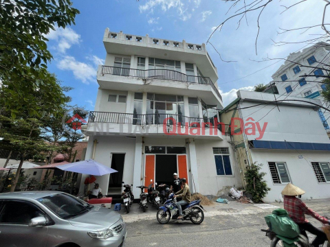 House for rent on the corner of 2 fronts on Xuan Thuy Street, Thao Dien Ward, District 2. Area 9x20m. Price 140 million/month _0