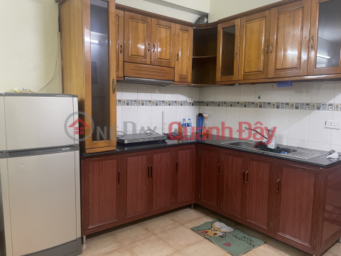 Apartment for rent, 2nd floor, lane 805 Giai Phong, 50m2, 2 bedrooms, 6 million _0