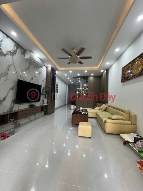 Nhà 6 tầng thang máy lô góc Ngô Gia Tự - 95m2, 6 ngủ, 3 mặt thoáng - Tiềm năng tăng giá _0