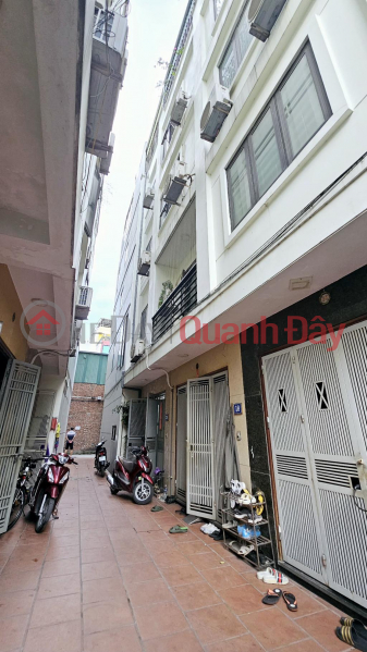 House for sale in Viet Hung Long Bien, alley near cars, built 5 floors, area 36m2, asking price 6 billion 3 Sales Listings