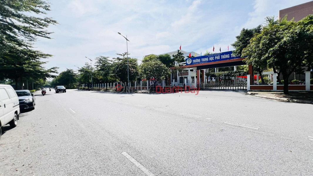 Liền kề Thạch Bàn, 128m x 4 tầng, mặt tiền 5.2m, an ninh tuyệt đối, công viên cây xanh, giao thông thuận lợi, Việt Nam Bán | đ 28,6 tỷ