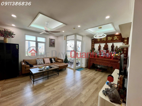 RARE OPPORTUNITY Trung Yen Plaza Apartment, 111m², 3 Bedrooms, 3 Bathrooms, Beautiful House, Just Over 14 Billion VND _0