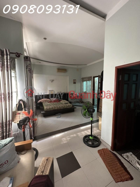 House for sale Huynh Van Banh Ward 17 Area: 42m2, 3 bedrooms, three-story alley Price 5.25 billion Sales Listings