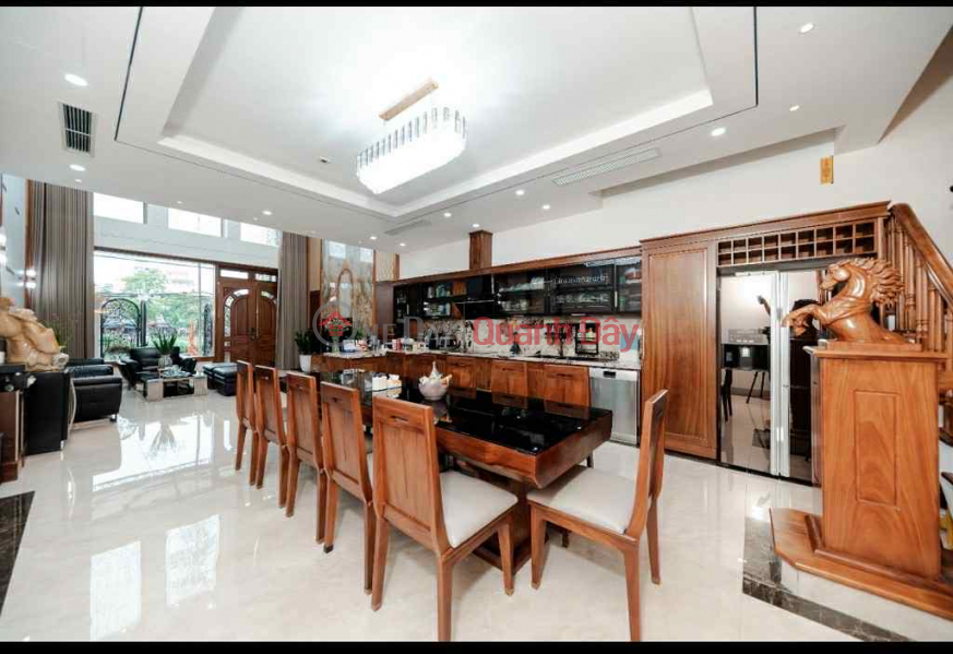 Siêu phẩm mặt hồ Bồ Đề, 100m x 7 tầng, mặt tiền 5.8m, thang máy, gara, kinh doanh, full nội thất Việt Nam, Bán | đ 35,5 tỷ