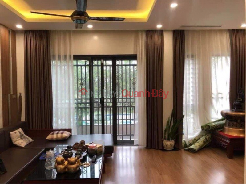 Bán nhà Phân Lô Hoàng Quốc Việt, 60m2, 4 Tầng, MT 5M, Giá 19 Tỷ Niêm yết bán