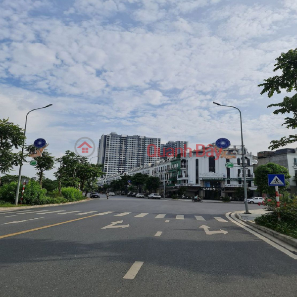 Property Search Vietnam | OneDay | Residential Sales Listings Prime location, main road Da Ton, Gia Lam 179m2 - Frontage 8m, need to sell quickly.